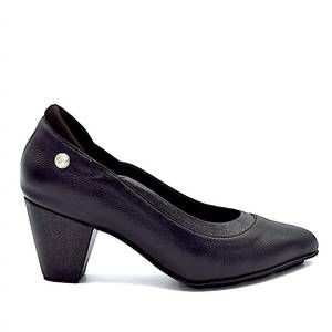 NEW CHELSEA JONES women's rhyme mid heels in black/shine leather